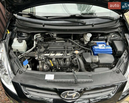 Черный Хендай и20, объемом двигателя 1.25 л и пробегом 118 тыс. км за 5700 $, фото 11 на Automoto.ua