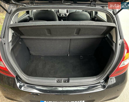 Черный Хендай и20, объемом двигателя 1.25 л и пробегом 118 тыс. км за 5700 $, фото 10 на Automoto.ua