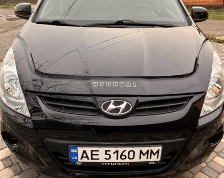 Черный Хендай и20, объемом двигателя 1.2 л и пробегом 184 тыс. км за 5000 $, фото 3 на Automoto.ua