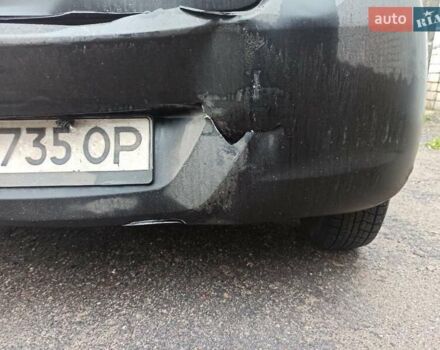 Чорний Хендай і20, об'ємом двигуна 1.2 л та пробігом 190 тис. км за 3999 $, фото 4 на Automoto.ua