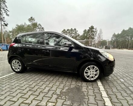 Черный Хендай и20, объемом двигателя 1.4 л и пробегом 216 тыс. км за 4950 $, фото 4 на Automoto.ua