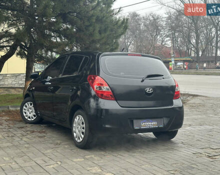 Черный Хендай и20, объемом двигателя 1.4 л и пробегом 186 тыс. км за 3700 $, фото 7 на Automoto.ua