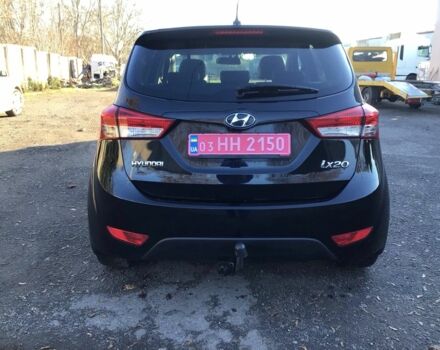 Черный Хендай и20, объемом двигателя 1.6 л и пробегом 175 тыс. км за 10900 $, фото 3 на Automoto.ua