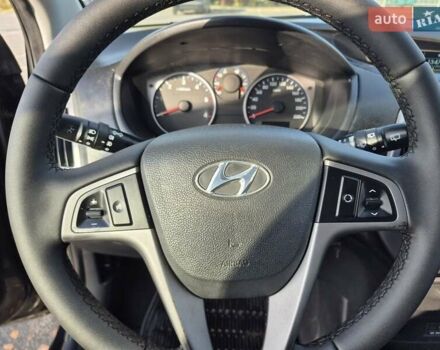 Черный Хендай и20, объемом двигателя 1.4 л и пробегом 224 тыс. км за 5950 $, фото 18 на Automoto.ua
