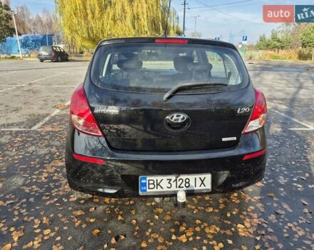 Черный Хендай и20, объемом двигателя 1.4 л и пробегом 224 тыс. км за 5950 $, фото 7 на Automoto.ua