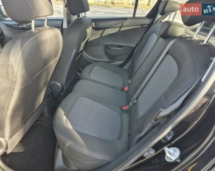 Черный Хендай и20, объемом двигателя 1.4 л и пробегом 224 тыс. км за 5950 $, фото 26 на Automoto.ua