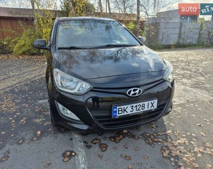 Черный Хендай и20, объемом двигателя 1.4 л и пробегом 224 тыс. км за 5950 $, фото 1 на Automoto.ua