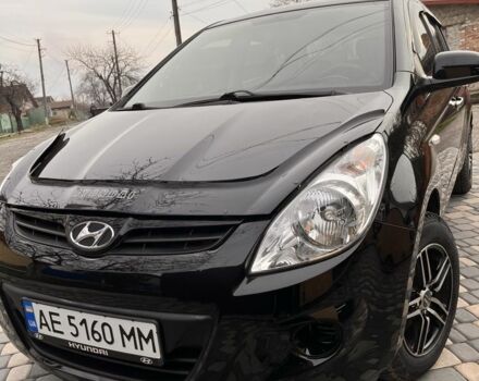 Черный Хендай и20, объемом двигателя 1.2 л и пробегом 184 тыс. км за 5000 $, фото 1 на Automoto.ua