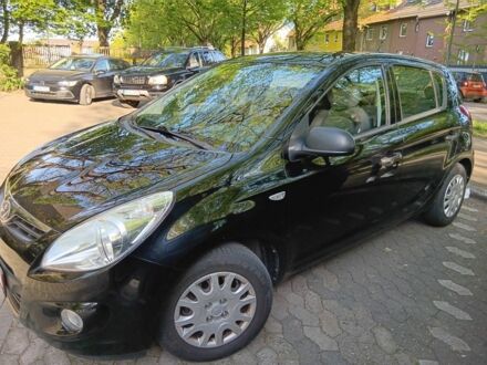 Хендай и20 2011 в Запорожье на Automoto.ua Черный Хендай и20, объемом двигателя 1.25 л и пробегом 185 тыс. км за 5700 $, фото 1 на Automoto.ua
