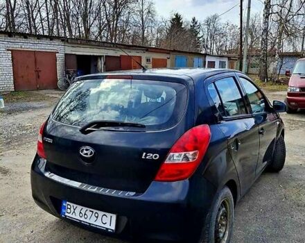 Черный Хендай и20, объемом двигателя 1.4 л и пробегом 300 тыс. км за 3800 $, фото 1 на Automoto.ua