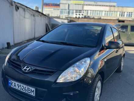 Хендай і20 2012 у Києві на Automoto.ua Чорний Хендай і20, об'ємом двигуна 1.2 л та пробігом 262 тис. км за 3999 $, фото 1 на Automoto.ua