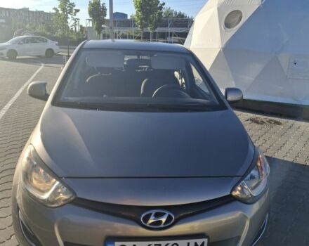 Коричневый Хендай и20, объемом двигателя 1.2 л и пробегом 147 тыс. км за 6000 $, фото 2 на Automoto.ua