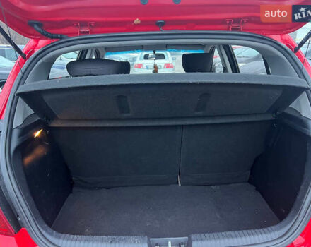 Червоний Хендай і20, об'ємом двигуна 1.4 л та пробігом 130 тис. км за 7900 $, фото 14 на Automoto.ua
