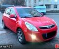 Красный Хендай и20, объемом двигателя 1.4 л и пробегом 256 тыс. км за 7000 $, фото 2 на Automoto.ua