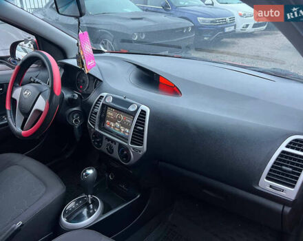 Червоний Хендай і20, об'ємом двигуна 1.4 л та пробігом 130 тис. км за 7900 $, фото 11 на Automoto.ua