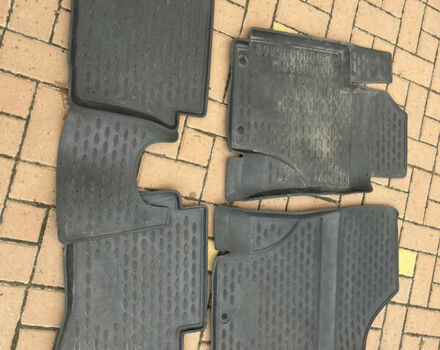 Червоний Хендай і20, об'ємом двигуна 1.4 л та пробігом 156 тис. км за 8000 $, фото 15 на Automoto.ua