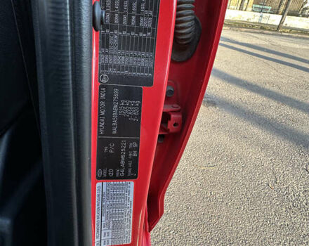 Красный Хендай и20, объемом двигателя 1.25 л и пробегом 179 тыс. км за 6200 $, фото 21 на Automoto.ua