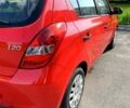 Красный Хендай и20, объемом двигателя 1.2 л и пробегом 177 тыс. км за 5700 $, фото 4 на Automoto.ua