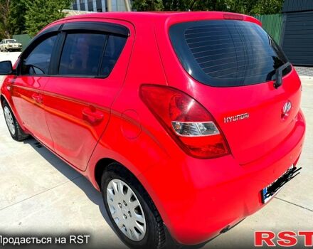 Червоний Хендай і20, об'ємом двигуна 1.4 л та пробігом 117 тис. км за 7000 $, фото 5 на Automoto.ua