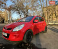 Красный Хендай и20, объемом двигателя 1.25 л и пробегом 179 тыс. км за 6200 $, фото 1 на Automoto.ua