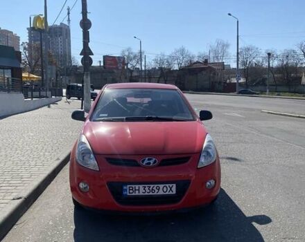 Червоний Хендай і20, об'ємом двигуна 1.25 л та пробігом 230 тис. км за 6000 $, фото 4 на Automoto.ua