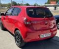 Красный Хендай и20, объемом двигателя 1.25 л и пробегом 179 тыс. км за 6900 $, фото 5 на Automoto.ua