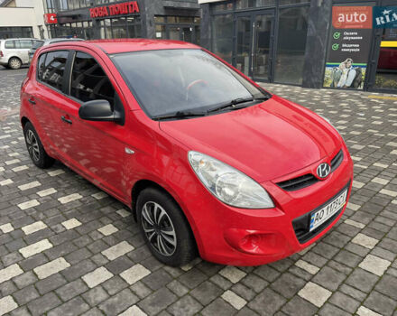 Красный Хендай и20, объемом двигателя 1.25 л и пробегом 220 тыс. км за 4450 $, фото 8 на Automoto.ua