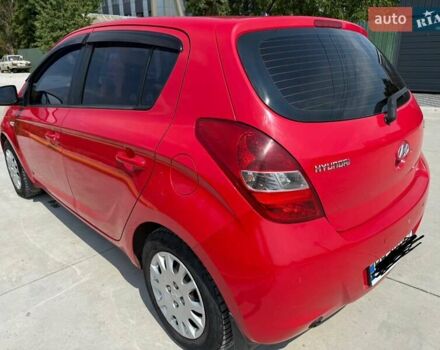 Червоний Хендай і20, об'ємом двигуна 1.4 л та пробігом 117 тис. км за 7000 $, фото 2 на Automoto.ua