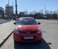 Красный Хендай и20, объемом двигателя 1.2 л и пробегом 240 тыс. км за 5500 $, фото 11 на Automoto.ua