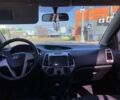 Красный Хендай и20, объемом двигателя 1.2 л и пробегом 240 тыс. км за 5500 $, фото 12 на Automoto.ua
