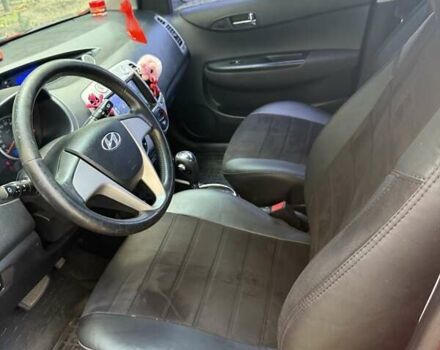 Червоний Хендай і20, об'ємом двигуна 1.4 л та пробігом 117 тис. км за 7000 $, фото 14 на Automoto.ua