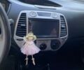 Красный Хендай и20, объемом двигателя 1.25 л и пробегом 240 тыс. км за 5000 $, фото 1 на Automoto.ua