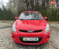 Красный Хендай и20, объемом двигателя 1.4 л и пробегом 80 тыс. км за 8300 $, фото 3 на Automoto.ua