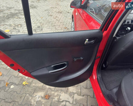 Красный Хендай и20, объемом двигателя 1.4 л и пробегом 80 тыс. км за 8300 $, фото 28 на Automoto.ua