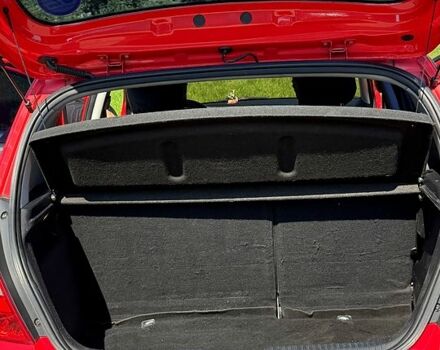 Красный Хендай и20, объемом двигателя 1.2 л и пробегом 178 тыс. км за 5700 $, фото 8 на Automoto.ua