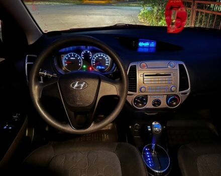 Червоний Хендай і20, об'ємом двигуна 1.4 л та пробігом 75 тис. км за 7200 $, фото 21 на Automoto.ua