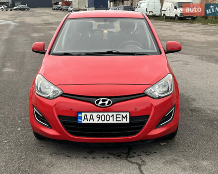 Червоний Хендай і20, об'ємом двигуна 1.4 л та пробігом 159 тис. км за 8300 $, фото 1 на Automoto.ua
