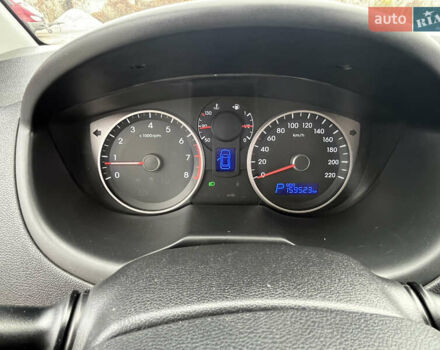 Червоний Хендай і20, об'ємом двигуна 1.4 л та пробігом 159 тис. км за 8300 $, фото 19 на Automoto.ua