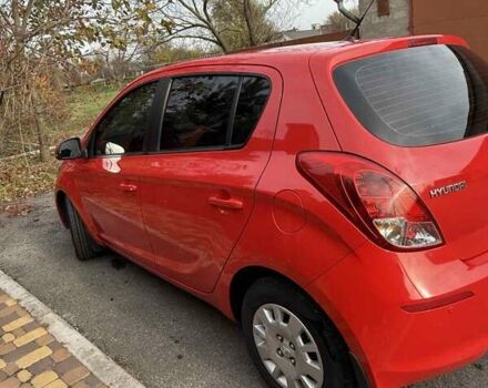 Красный Хендай и20, объемом двигателя 1.4 л и пробегом 160 тыс. км за 9000 $, фото 12 на Automoto.ua