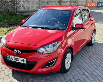 Красный Хендай и20, объемом двигателя 1.4 л и пробегом 159 тыс. км за 8450 $, фото 4 на Automoto.ua