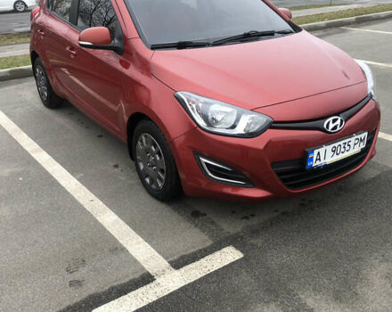 Красный Хендай и20, объемом двигателя 1.4 л и пробегом 167 тыс. км за 6600 $, фото 3 на Automoto.ua