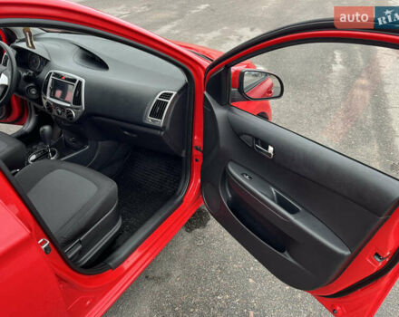 Червоний Хендай і20, об'ємом двигуна 1.4 л та пробігом 159 тис. км за 8300 $, фото 15 на Automoto.ua