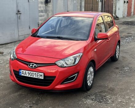 Красный Хендай и20, объемом двигателя 1.4 л и пробегом 159 тыс. км за 8850 $, фото 2 на Automoto.ua