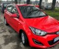Красный Хендай и20, объемом двигателя 1.4 л и пробегом 182 тыс. км за 6800 $, фото 1 на Automoto.ua