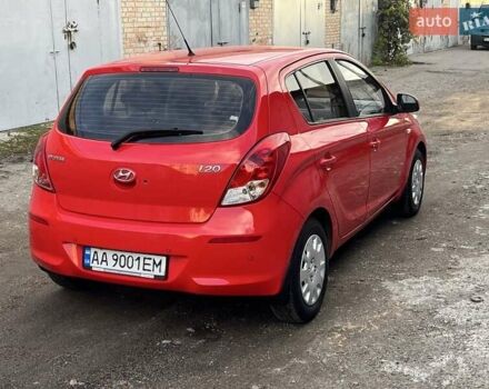 Красный Хендай и20, объемом двигателя 1.4 л и пробегом 159 тыс. км за 8850 $, фото 5 на Automoto.ua