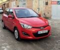 Красный Хендай и20, объемом двигателя 1.4 л и пробегом 159 тыс. км за 8850 $, фото 1 на Automoto.ua