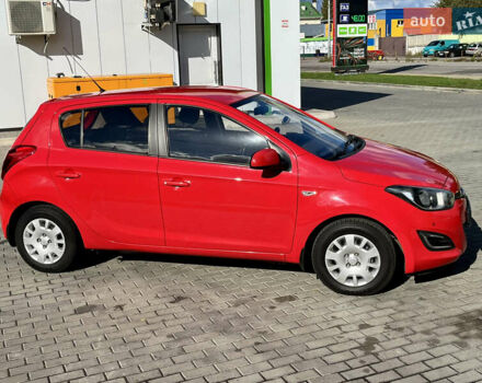 Красный Хендай и20, объемом двигателя 1.4 л и пробегом 159 тыс. км за 8450 $, фото 5 на Automoto.ua