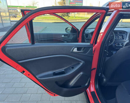 Червоний Хендай і20, об'ємом двигуна 1 л та пробігом 186 тис. км за 11799 $, фото 121 на Automoto.ua