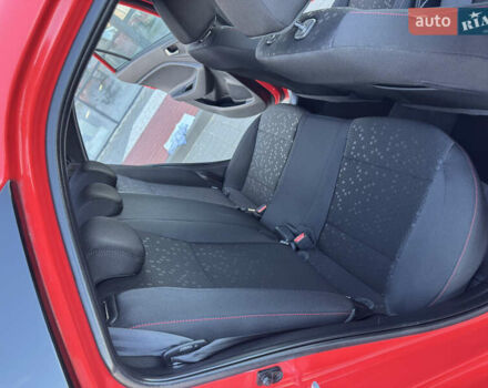 Червоний Хендай і20, об'ємом двигуна 1 л та пробігом 186 тис. км за 11799 $, фото 131 на Automoto.ua