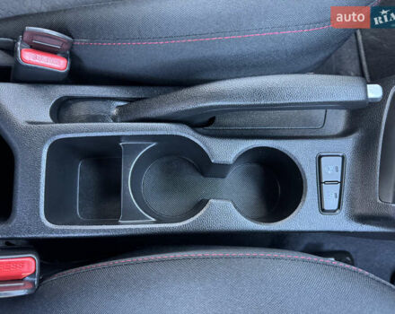 Червоний Хендай і20, об'ємом двигуна 1 л та пробігом 186 тис. км за 11799 $, фото 137 на Automoto.ua